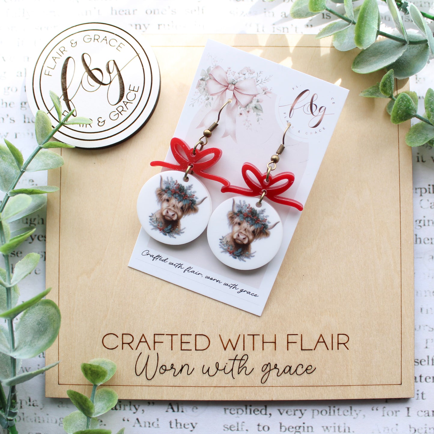 IN STOCK Christmas Earrings: Highland Cow printed on round acrylic with bow