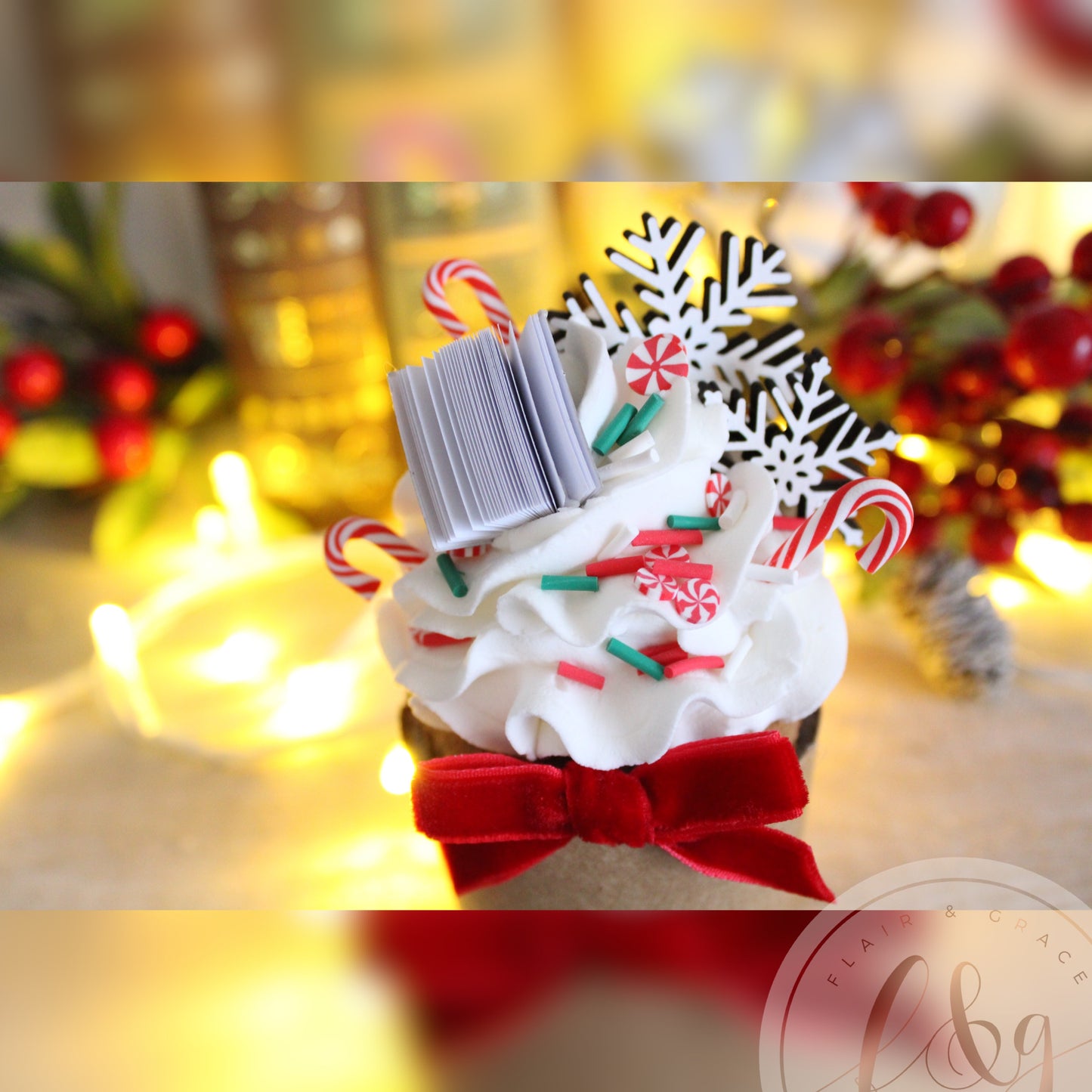 Cozy Christmas Bookshop Collection - Bookish Faux Cupcake