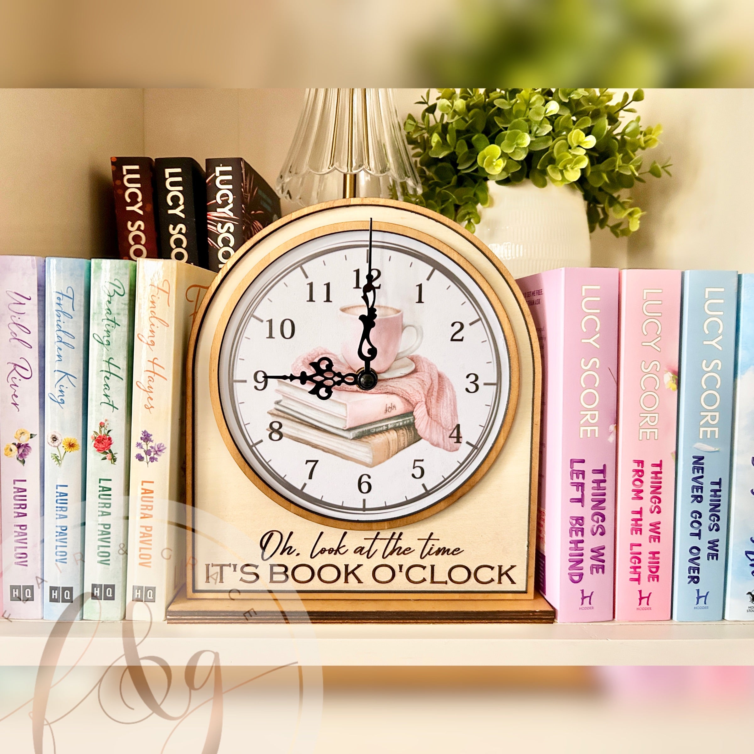 Bookish Clock – Flair & Grace