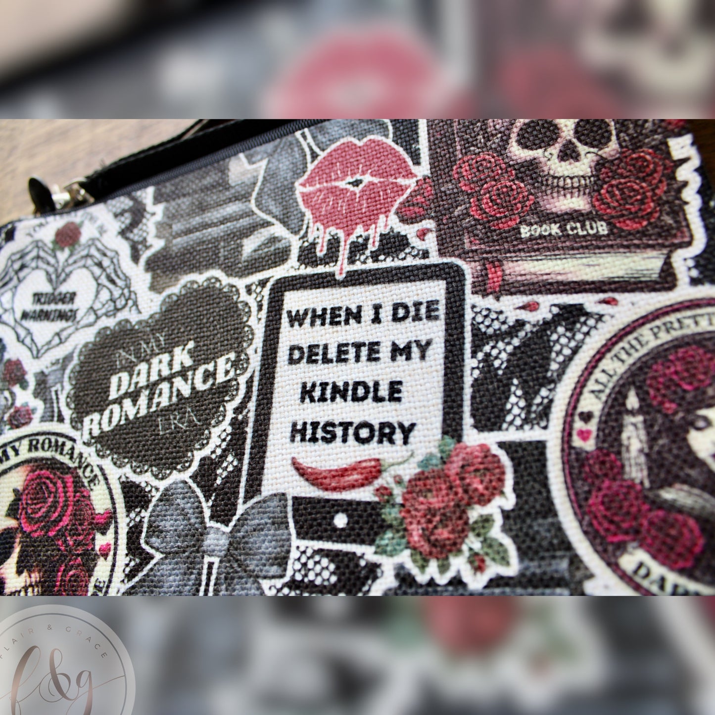 Dark Romance Pouch / Sleeve