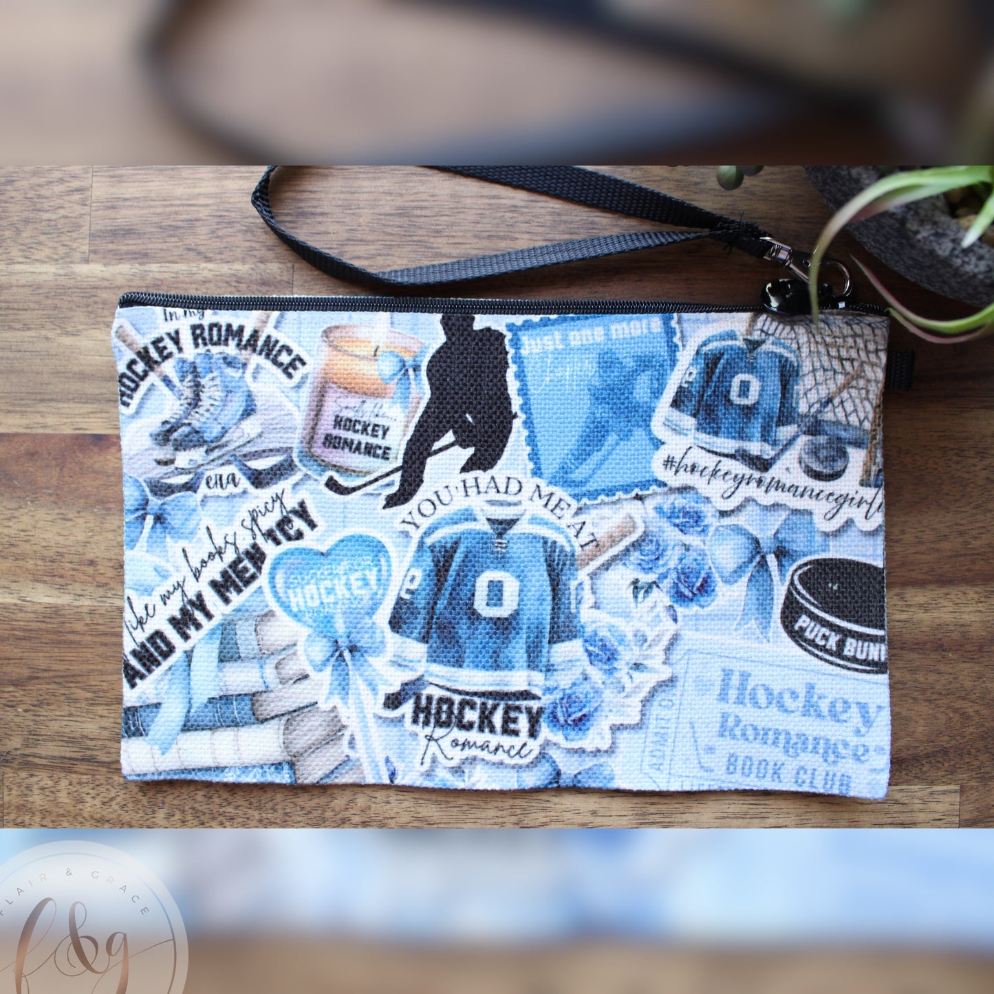 Hockey Romance Pouch / Sleeve