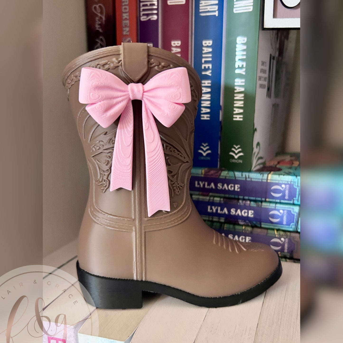 Cowboy Boot Bookmark Holder (With Bows)